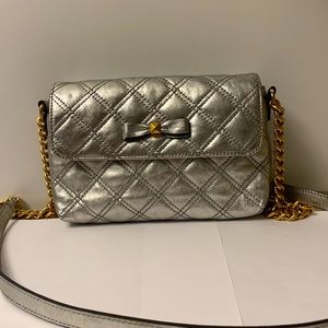Diamond quilted leather shoulder bag